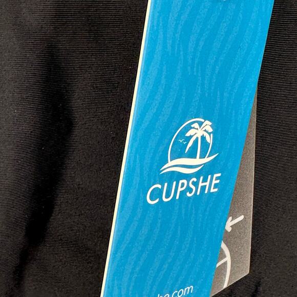 NEW Cupshe Black Plunge Ruffled One-Piece Swimsuit Sz Medium - Picture 5 of 8